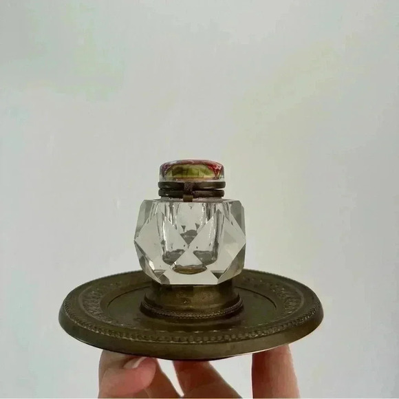 Rare Signed Antique Angelica Kauffman Inkwell Glass Jar on Brass Tray - Picture 8 of 13